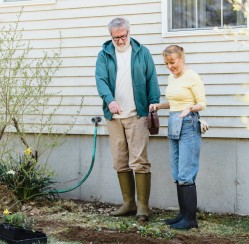 5 Tips to Keep Your Yard Pest Free